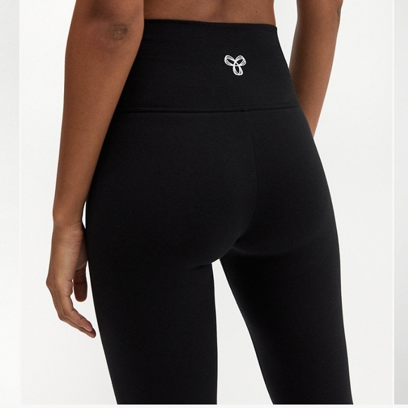 Aritzia Pants - Aritzia TNA Black Leggings sz Small